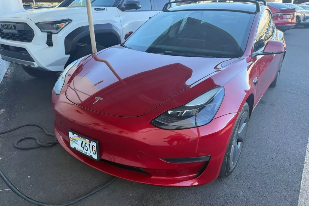 2022 Tesla Model 3 Long Range photo 1