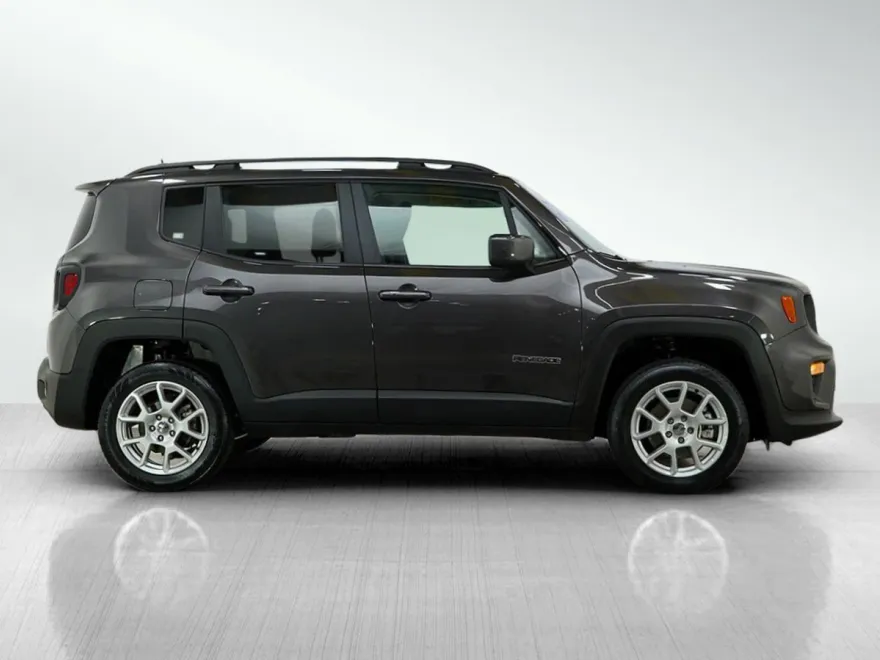 2021 Jeep Renegade Latitude photo 1