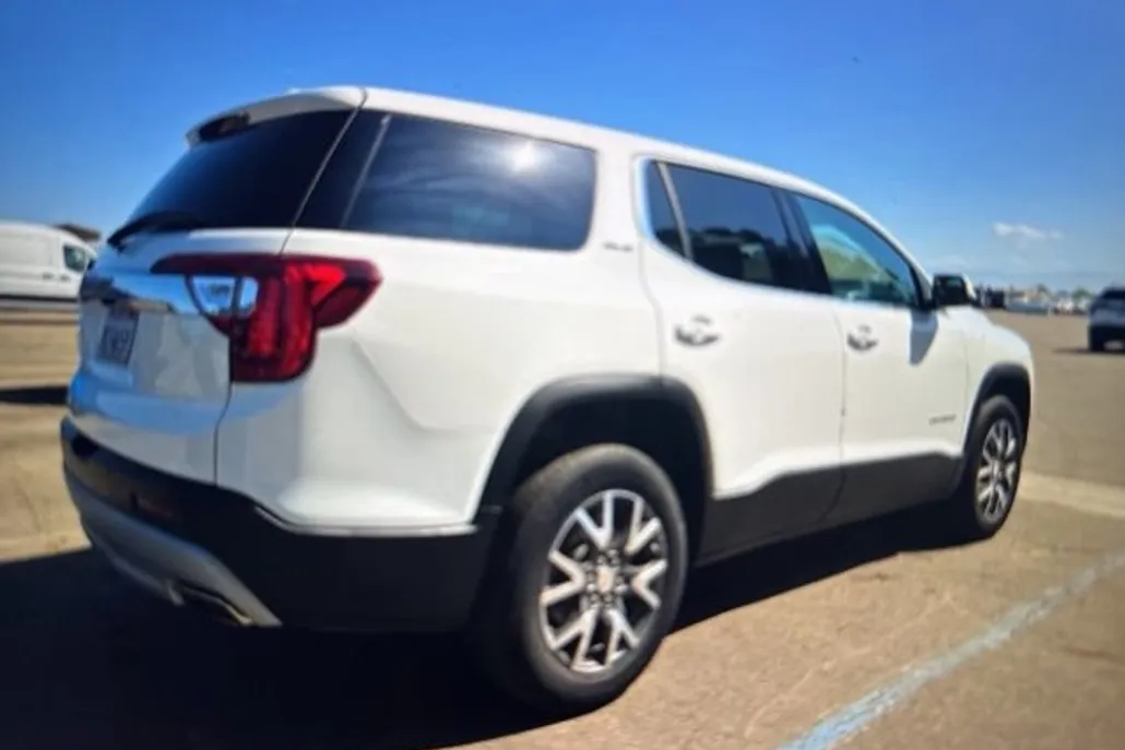 2022 Gmc Acadia SLE photo 1