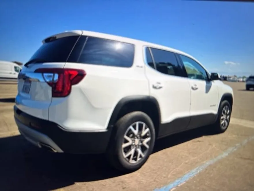 2022 Gmc Acadia SLE photo 1