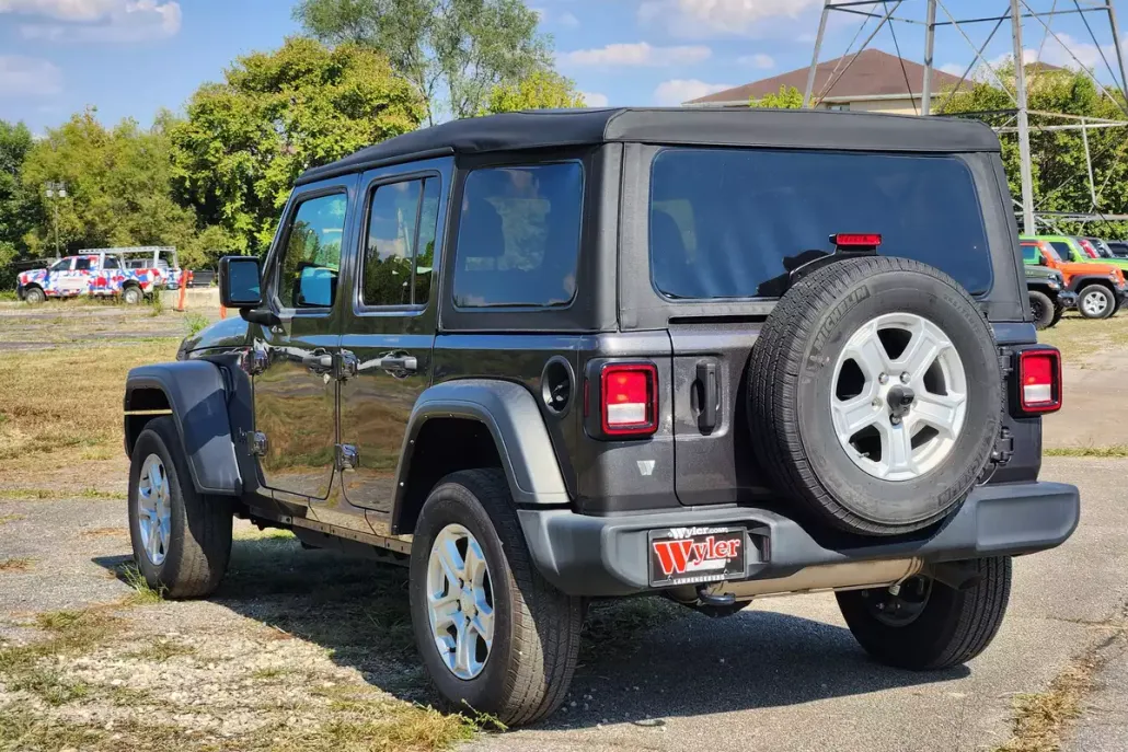 2022 Jeep Wrangler Unlimited Sport S photo 1