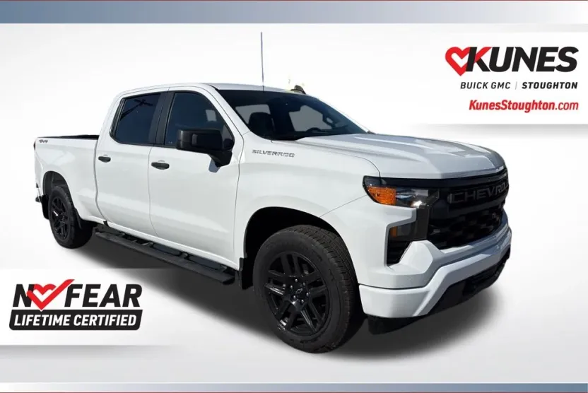 2023 Chevrolet Silverado 1500 Custom photo 1