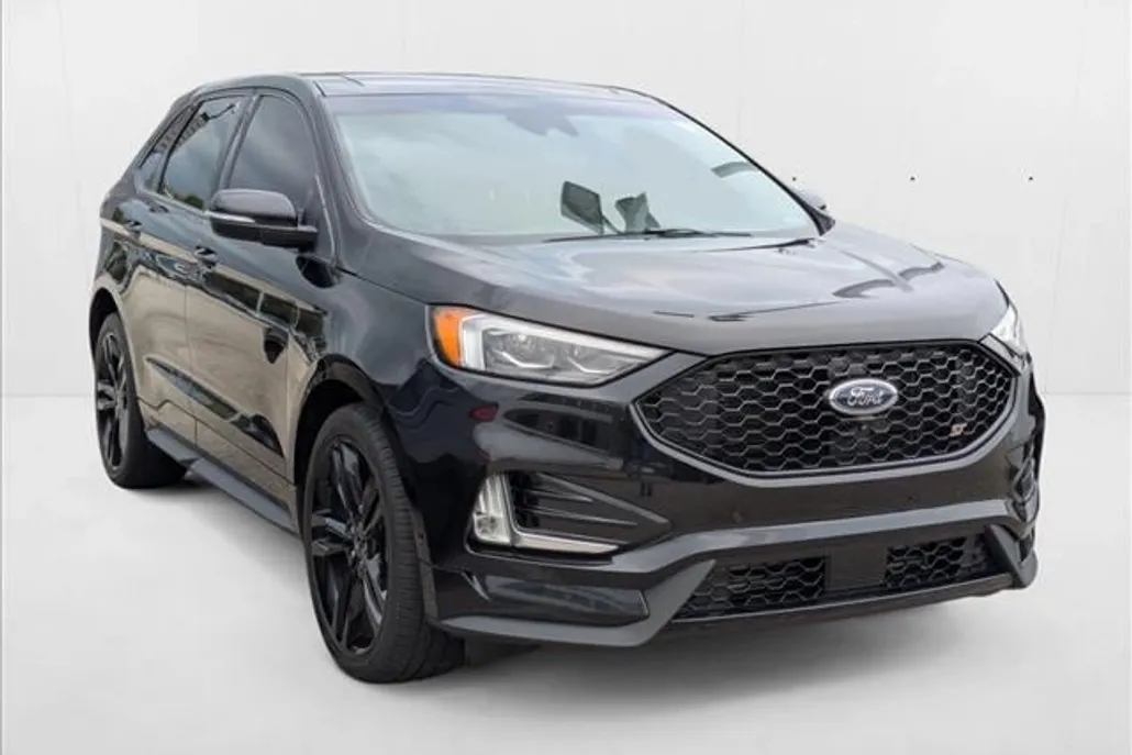 2020 Ford Edge ST photo 1