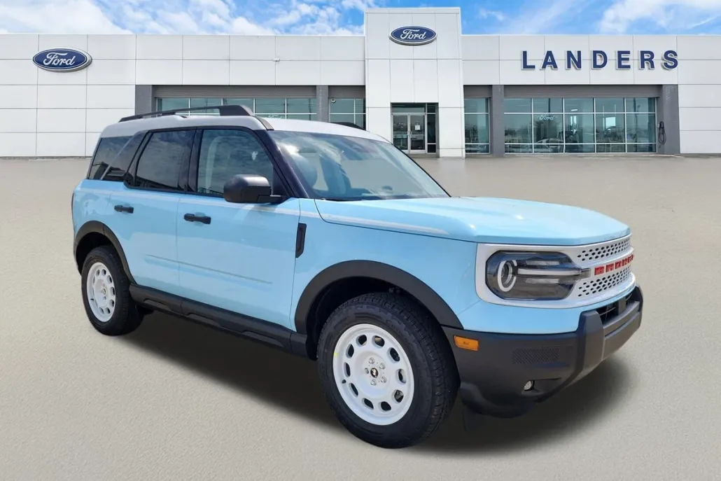 2025 Ford Bronco Sport Heritage photo 1