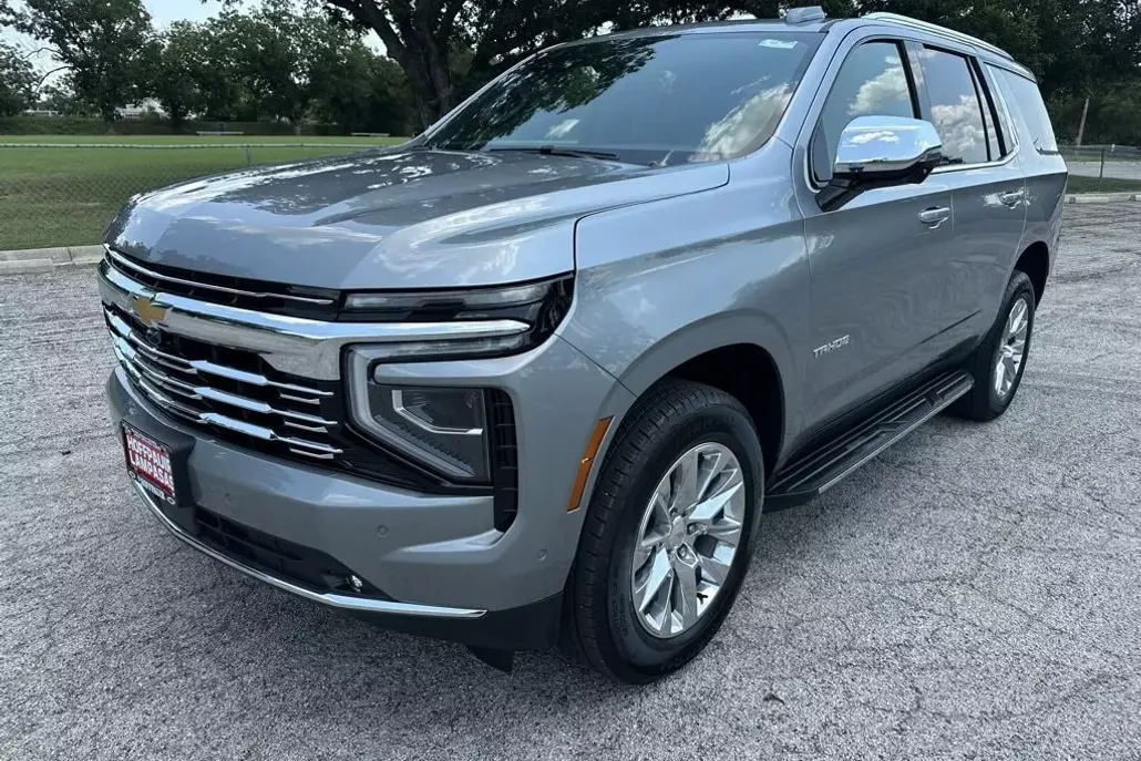 2025 Chevrolet Tahoe Premier photo 1