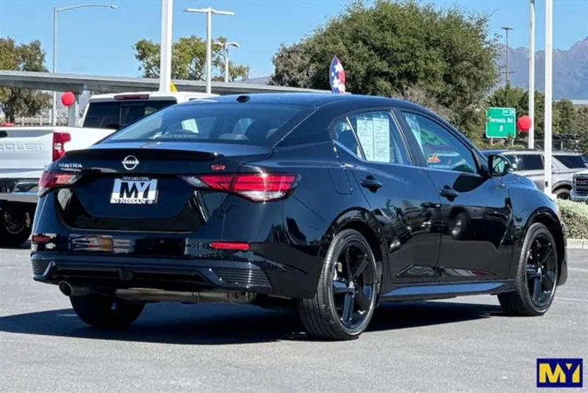 2024 Nissan Sentra SR photo 1
