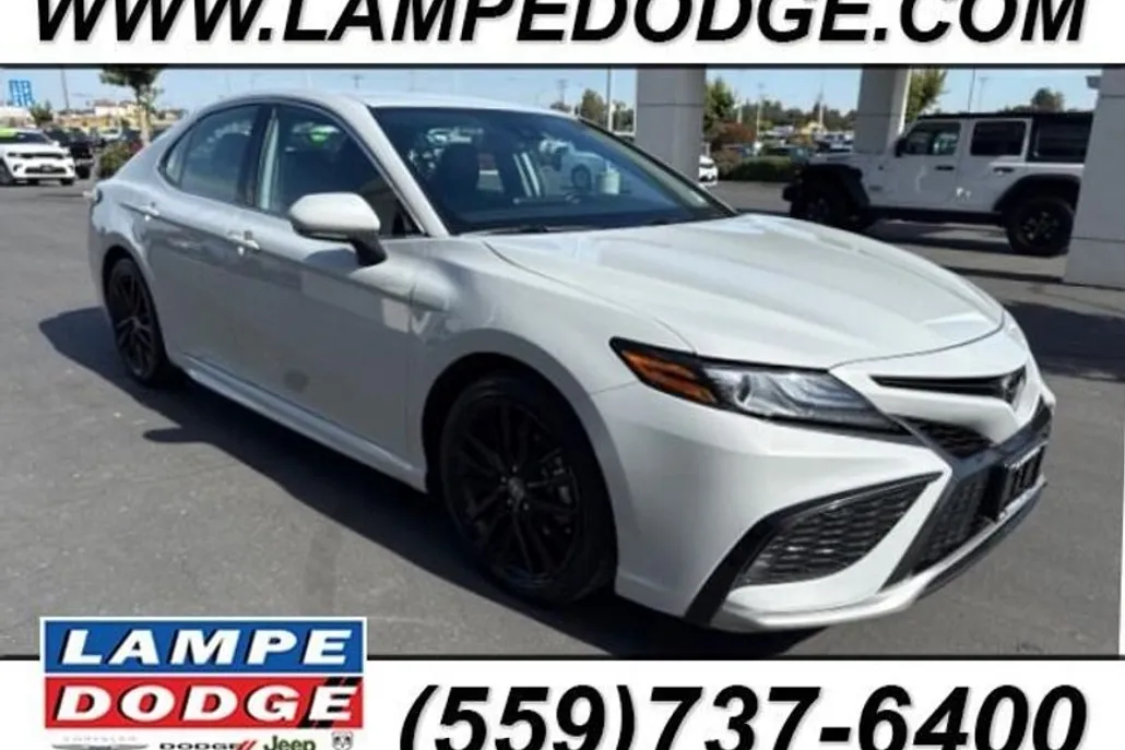 2023 Toyota Camry XSE photo 1