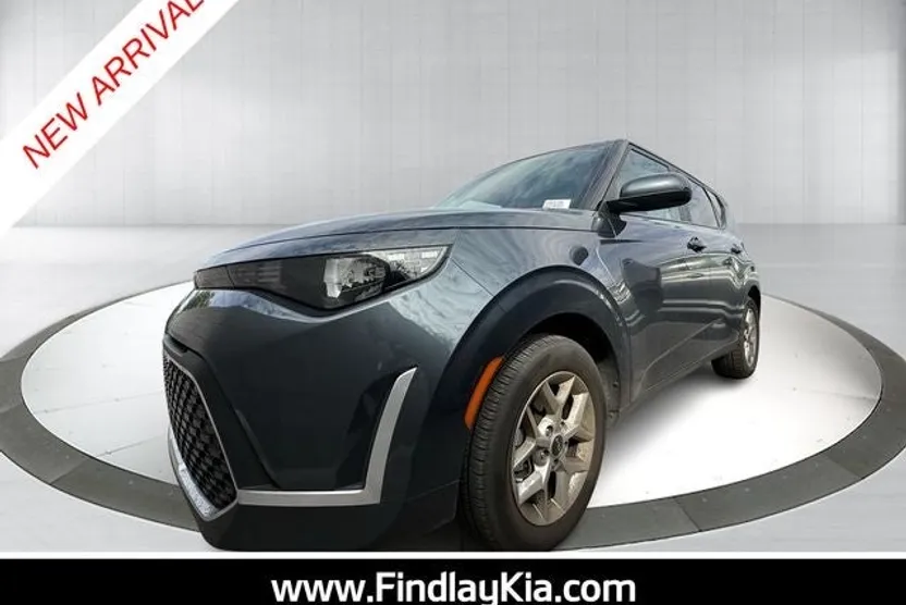 2023 Kia Soul LX S photo 1