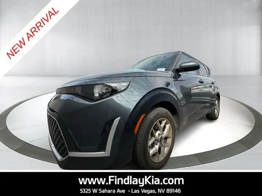 2023 Kia Soul LX S photo 1