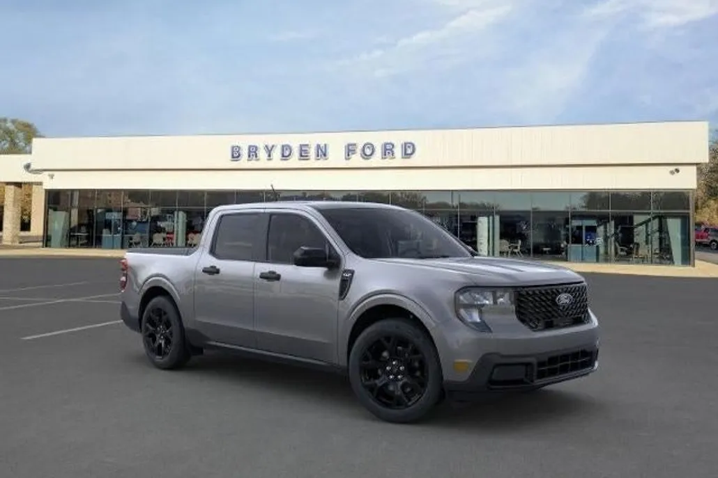 2025 Ford Maverick XLT photo 1