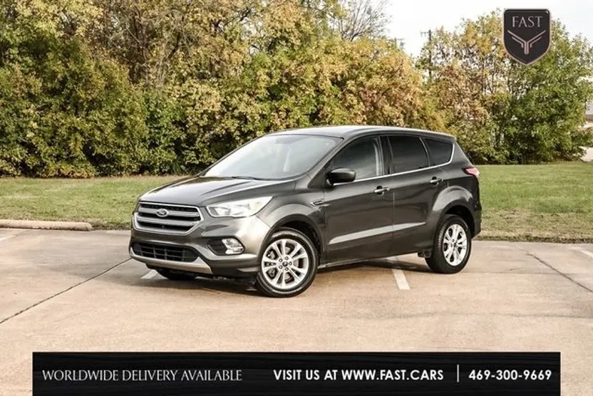 2017 Ford Escape SE photo 1