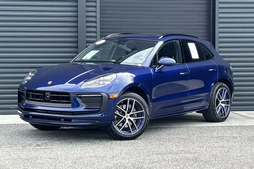 2025 Porsche Macan Base photo 1