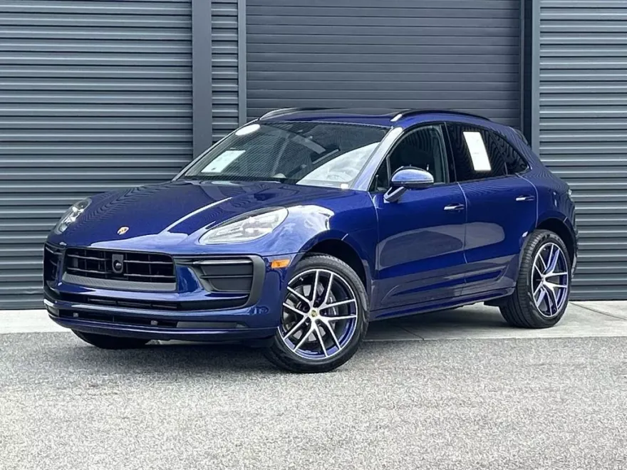 2025 Porsche Macan Base photo 1