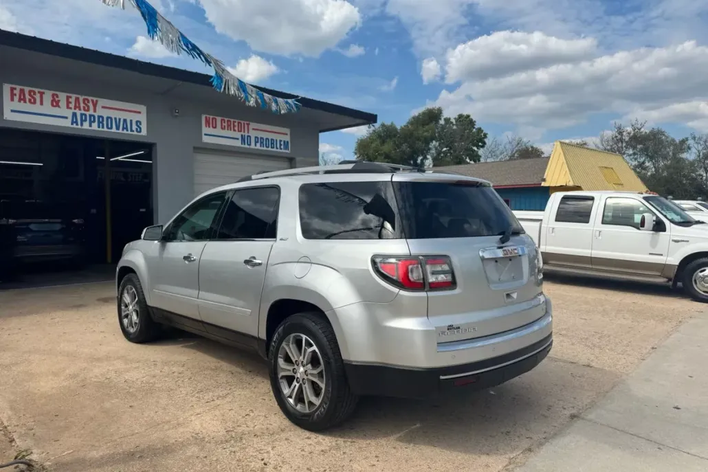 2015 Gmc Acadia SLT photo 1
