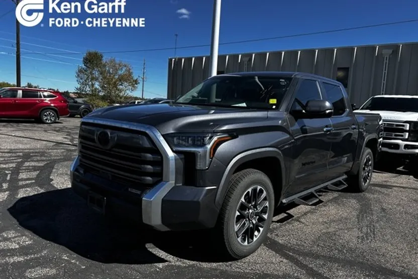 2024 Toyota Tundra Limited photo 1