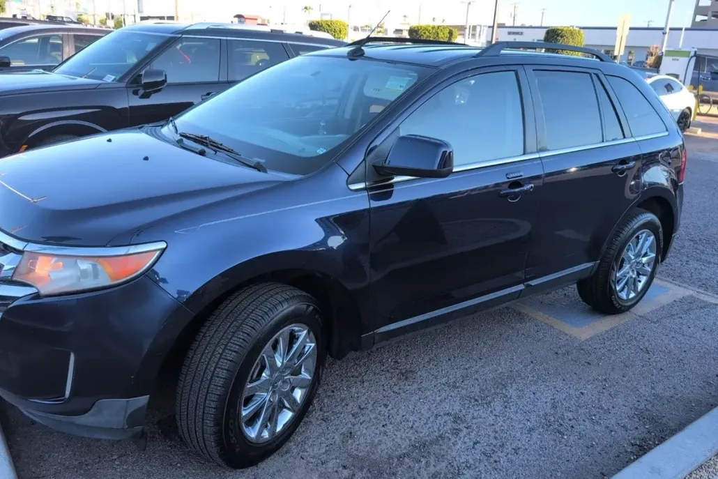 2011 Ford Edge Limited photo 1