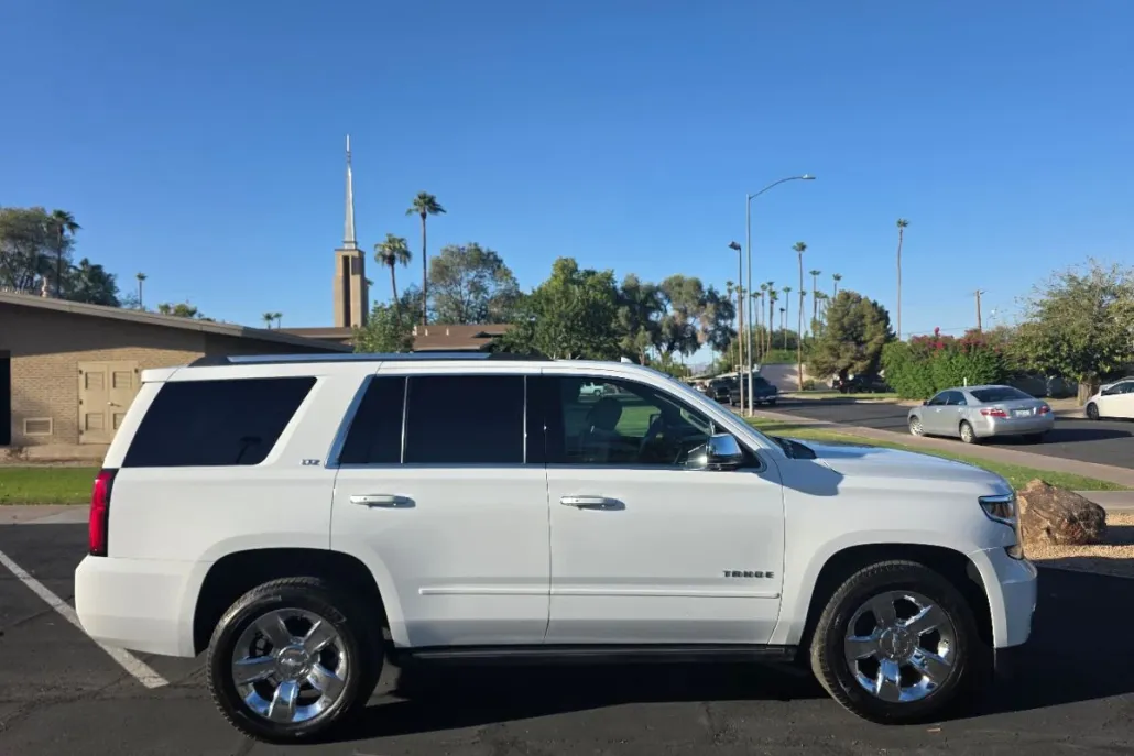 2016 Chevrolet Tahoe LTZ photo 1