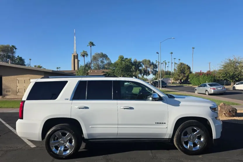 2016 Chevrolet Tahoe LTZ photo 1