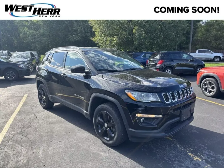 2019 Jeep Compass Latitude photo 1