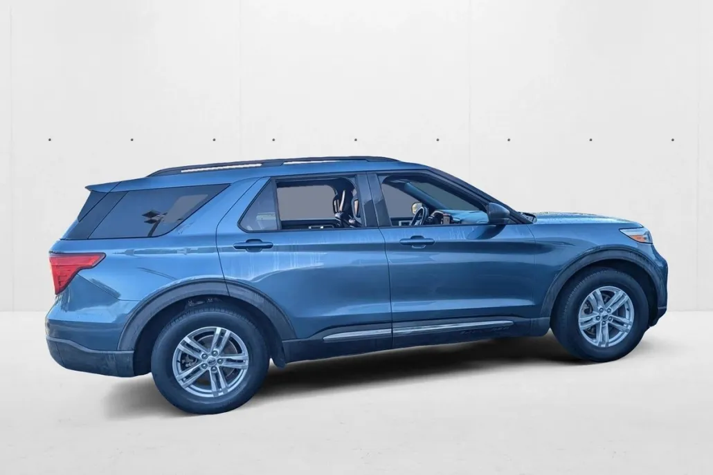 2020 Ford Explorer XLT photo 1