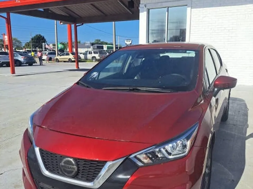 2021 Nissan Versa SV Sedan photo 1