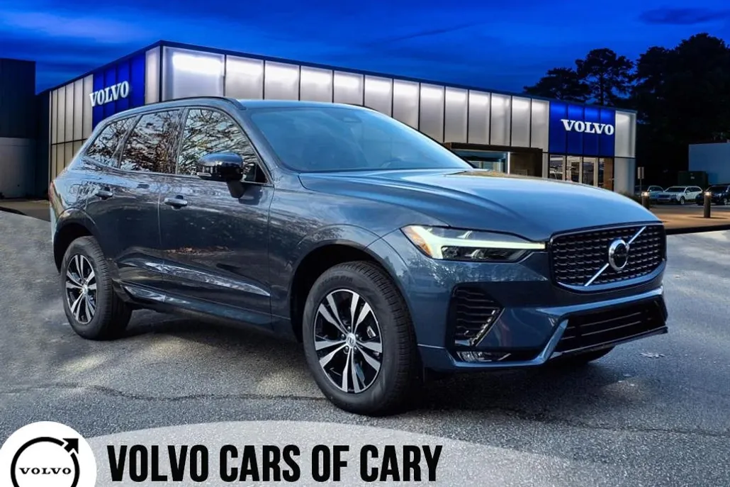 2025 Volvo XC60 B5 Core photo 1