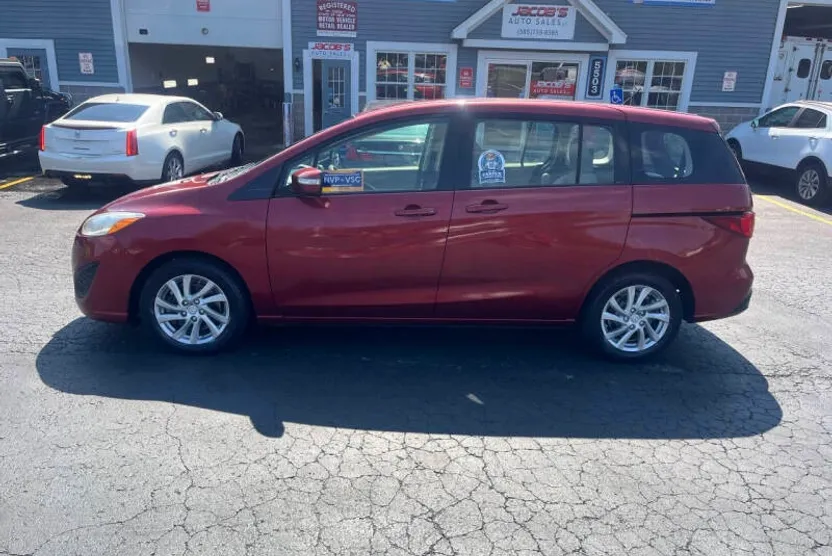 2014 Mazda Mazda5 Sport photo 1