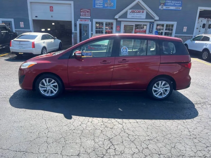 2014 Mazda Mazda5 Sport photo 1