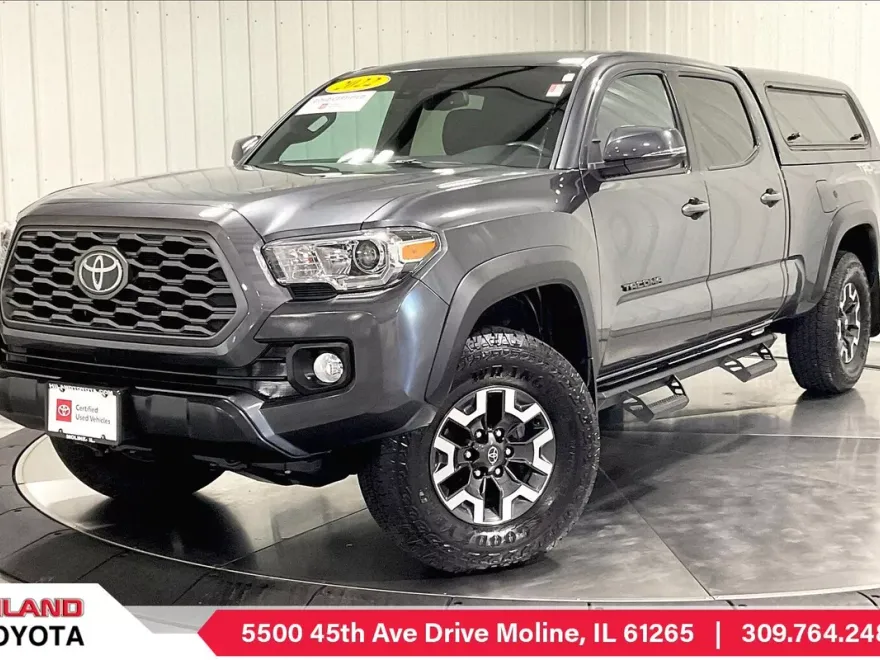 2022 Toyota Tacoma TRD V6 photo 1