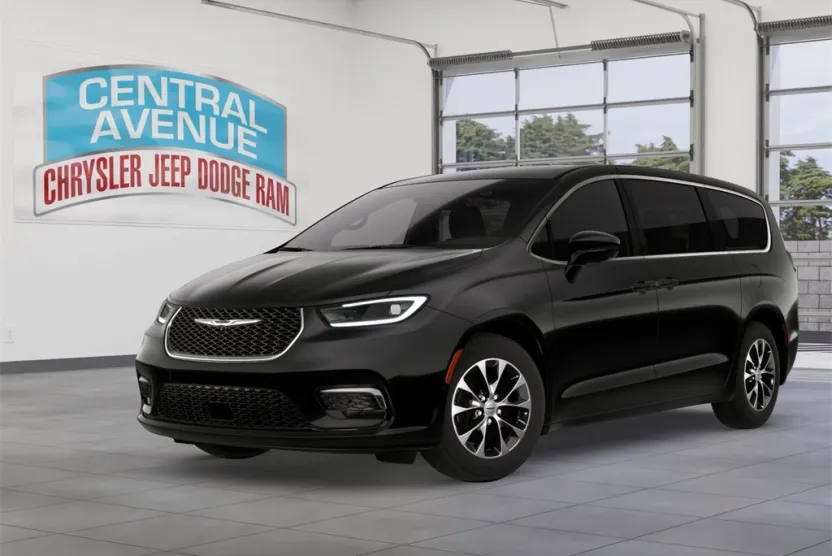 2026 Chrysler Pacifica photo 1