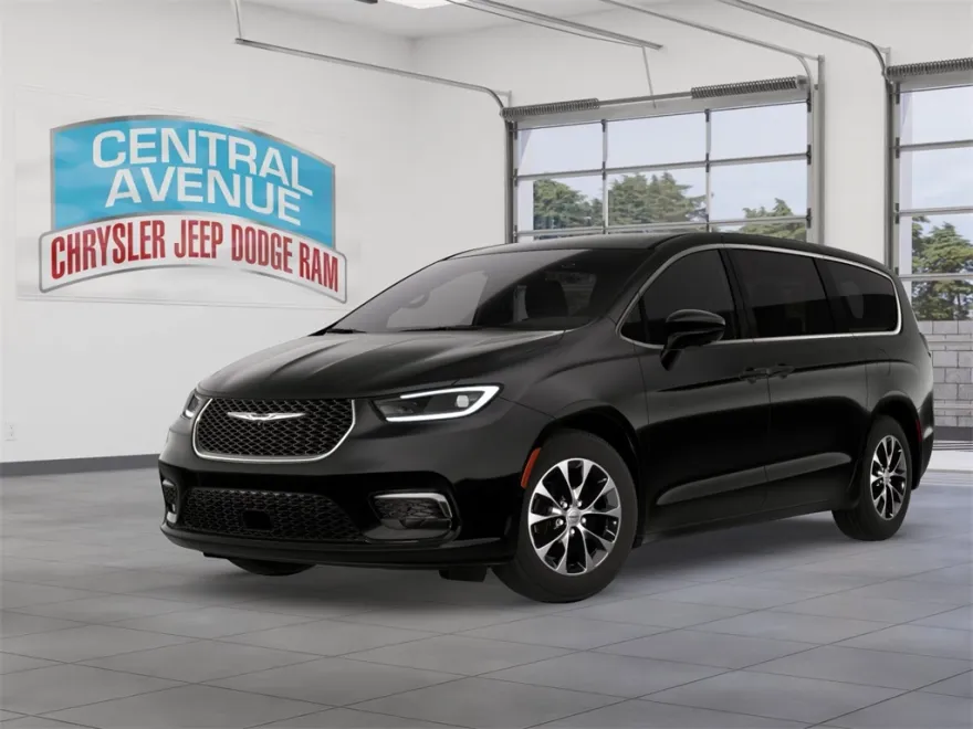 2026 Chrysler Pacifica photo 1