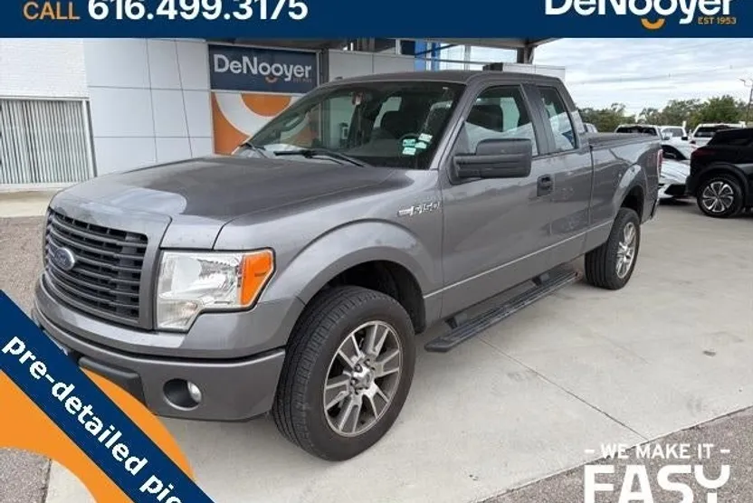 2014 Ford F-150 XL photo 1