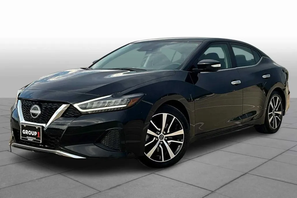 2023 Nissan Maxima SV photo 1
