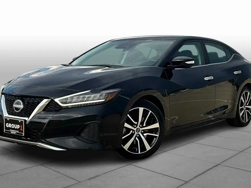 2023 Nissan Maxima SV photo 1