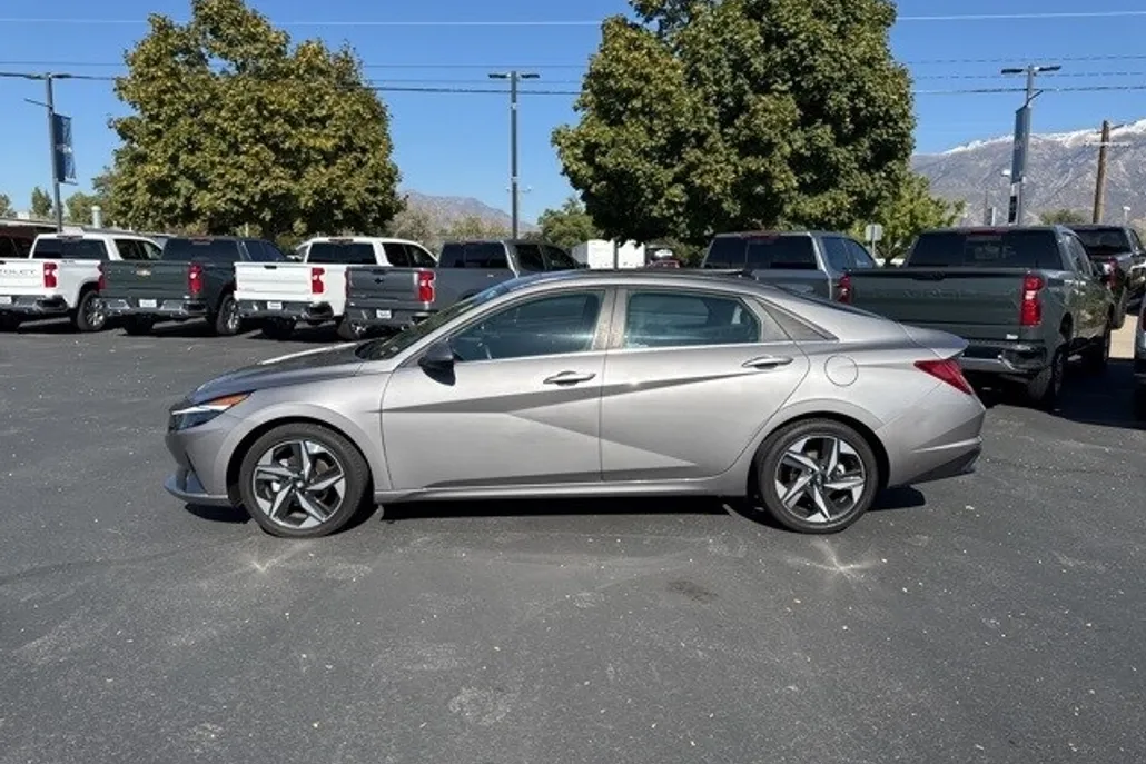 2023 Hyundai Elantra Hybrid Limited photo 1