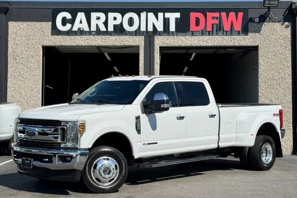 2019 Ford F-350 XLT photo 1