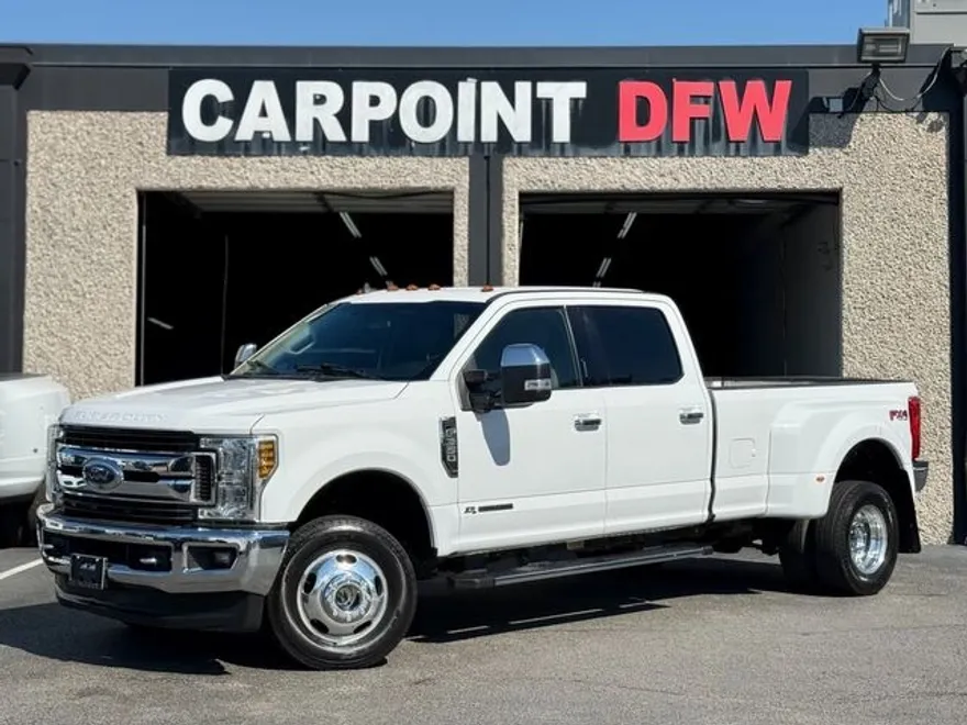 2019 Ford F-350 XLT photo 1
