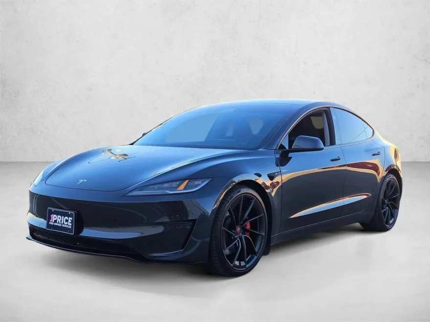 2025 Tesla Model 3 Performance photo 1