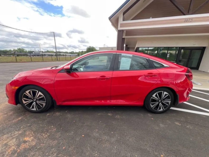 2017 Honda Civic EX-L photo 1