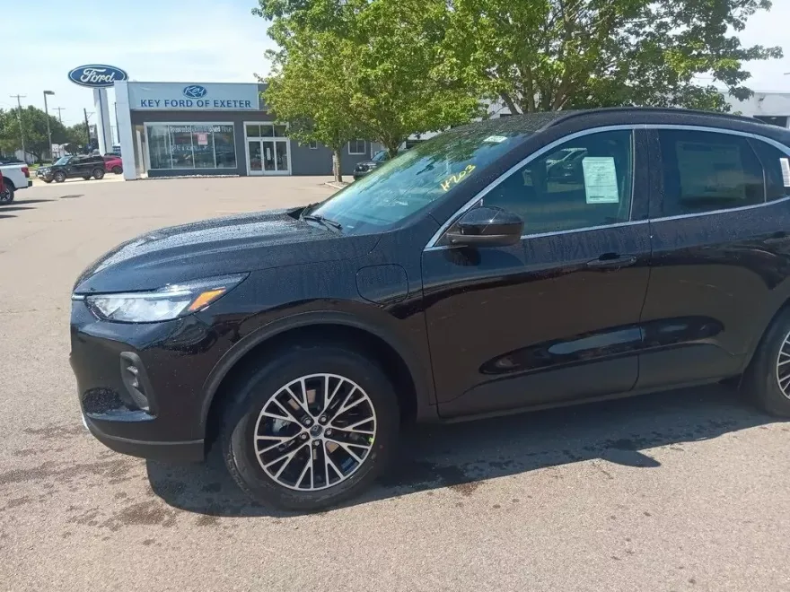 2025 Ford Escape Plug-In Hybrid Base photo 1