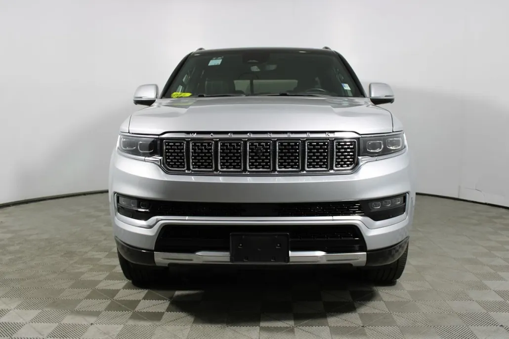 2022 Jeep Grand Wagoneer I photo 1