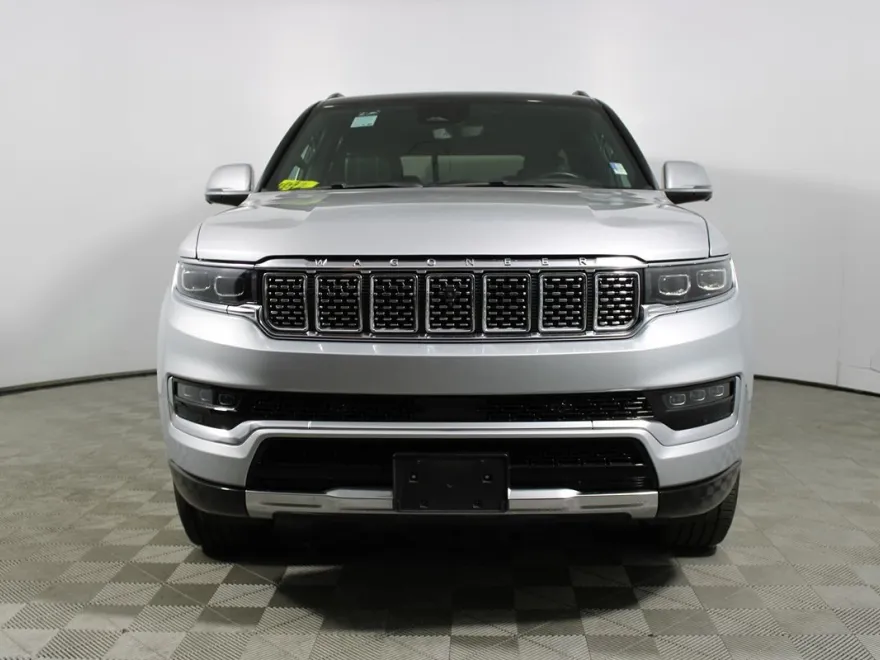 2022 Jeep Grand Wagoneer I photo 1