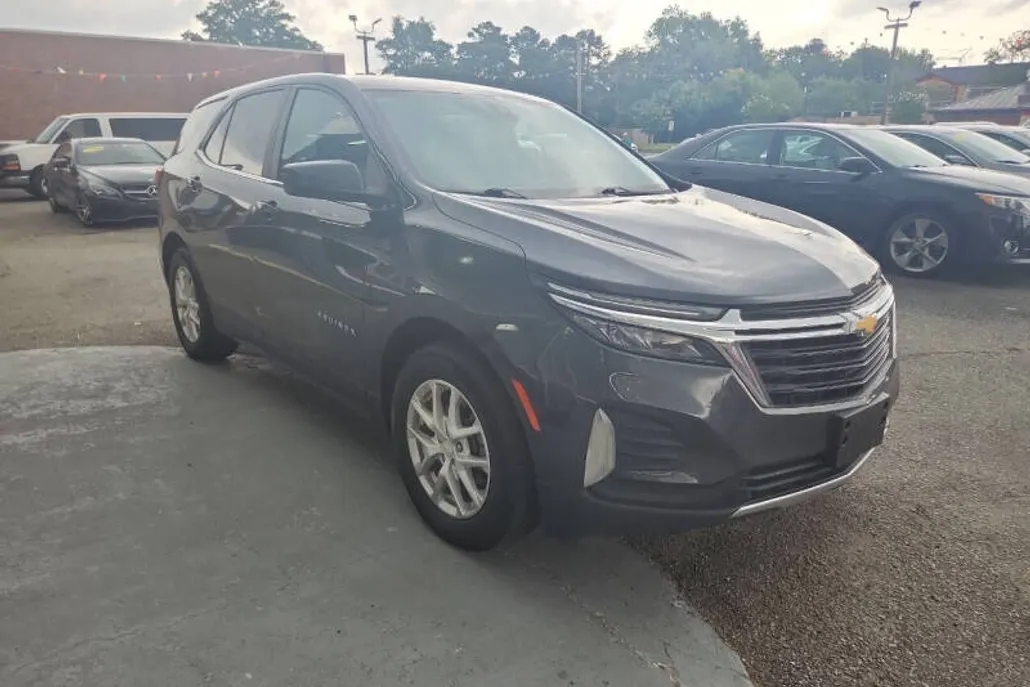 2022 Chevrolet Equinox photo 1