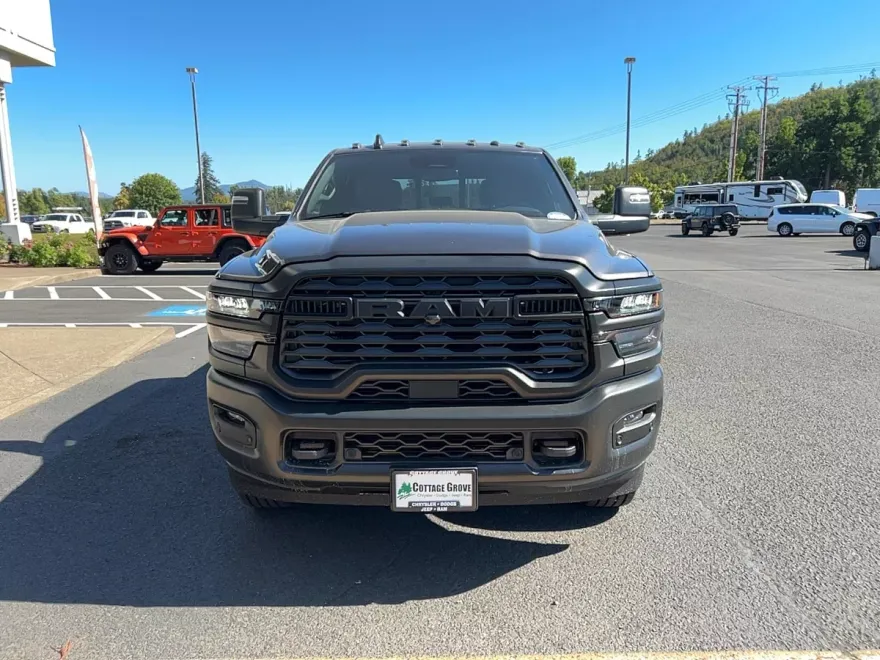 2025 Ram 3500 Tradesman photo 1