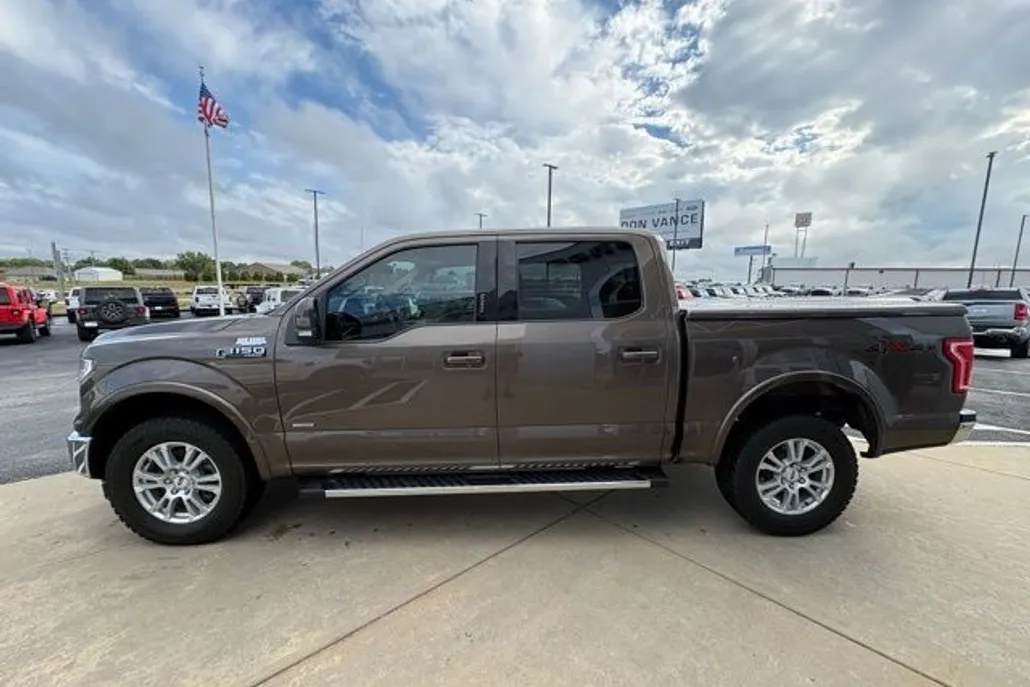 2017 Ford F-150 Lariat photo 1