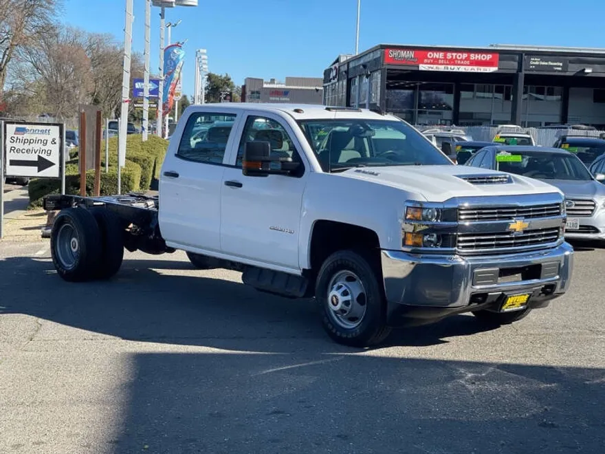 2018 Chevrolet Silverado 3500HD Work Truck photo 1