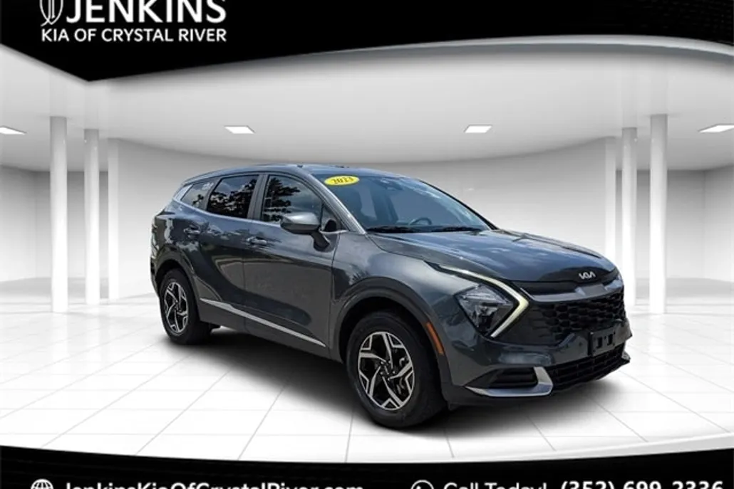 2023 Kia Sportage LX photo 1
