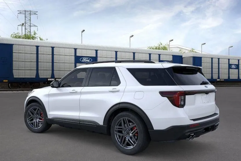 2025 Ford Explorer ST photo 1