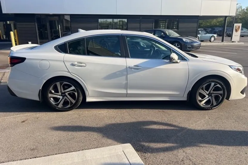 2022 Subaru Legacy Limited photo 1