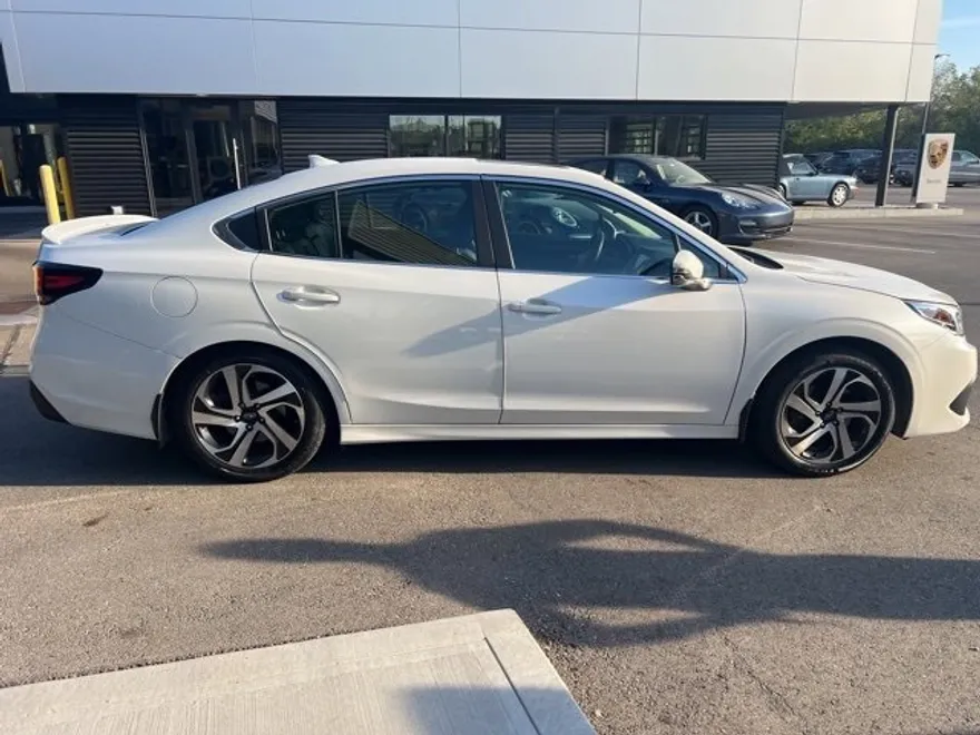 2022 Subaru Legacy Limited photo 1